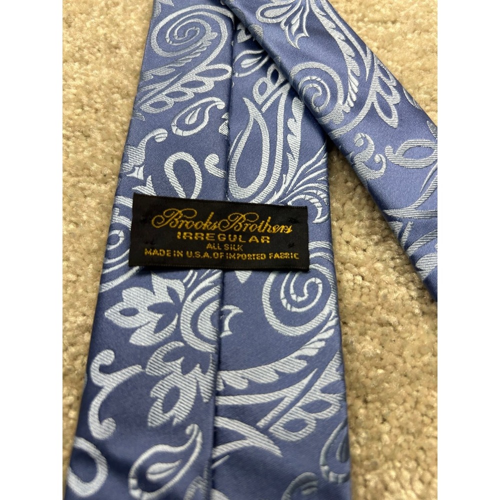 Brooks Brothers Men's Tie Periwinkle Blue Silk Paisley Classic Width - Picture 3 of 5